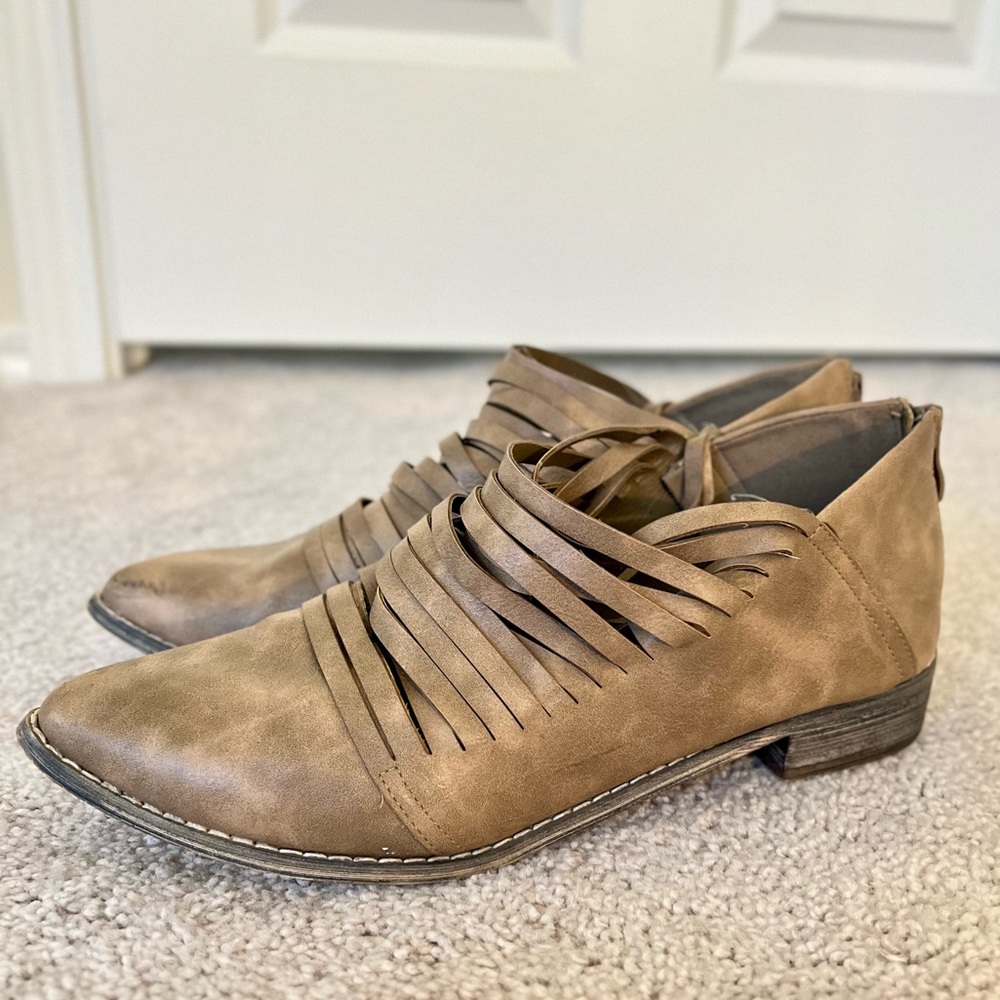 Slashed Bootie- Size 9- Böhme